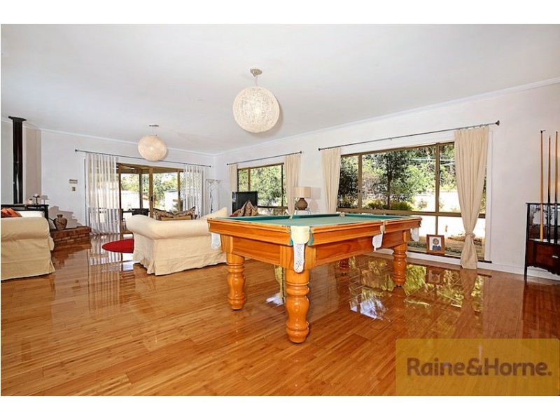 18 Melaleuca Terrace, Halls Head WA 6210