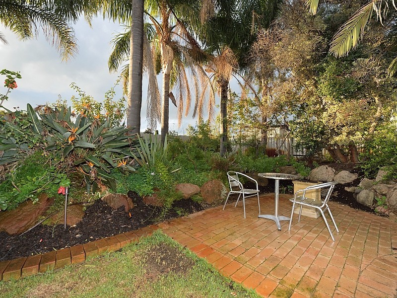 19 Elderberry Circle, Halls Head WA 6210