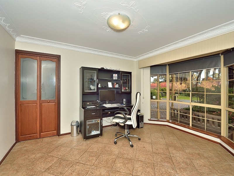 19 Elderberry Circle, Halls Head WA 6210