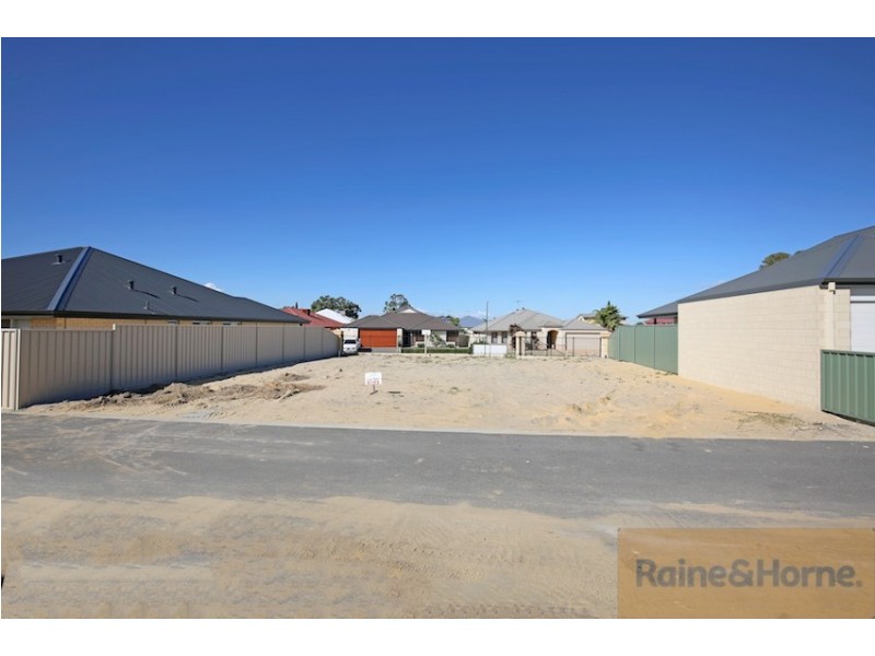 51 Ravendale Drive, Dudley Park WA 6210