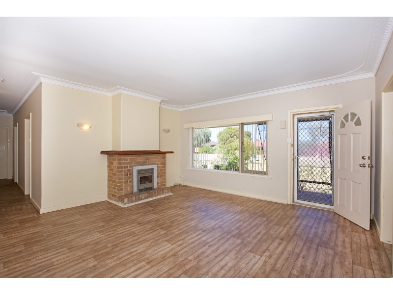 70 Leslie Street, Dudley Park WA 6210