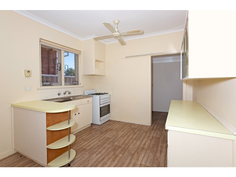 70 Leslie Street, Dudley Park WA 6210