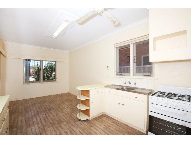 70 Leslie Street, Dudley Park WA 6210