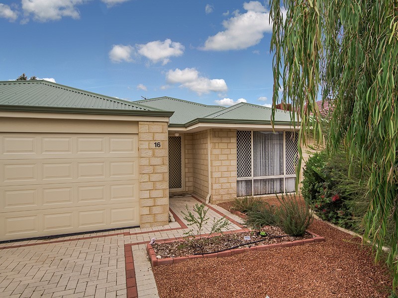 16 Menna Brace, Greenfields WA 6210