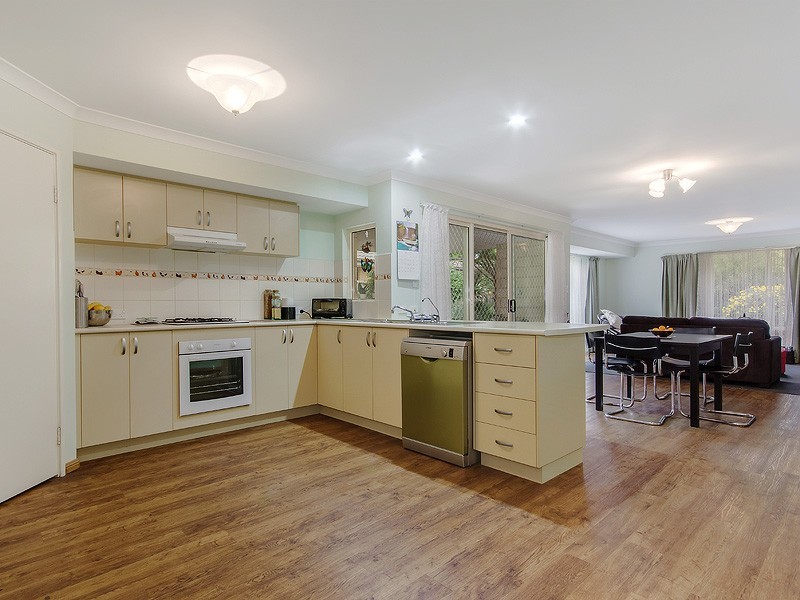 16 Menna Brace, Greenfields WA 6210