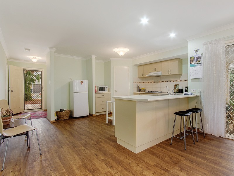 16 Menna Brace, Greenfields WA 6210