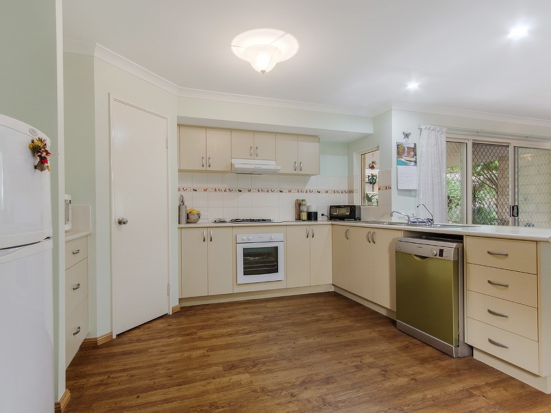 16 Menna Brace, Greenfields WA 6210