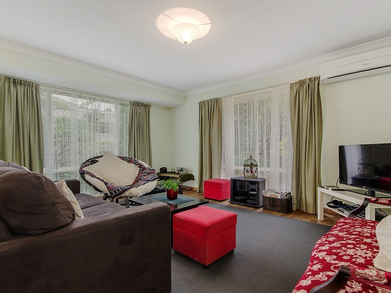 16 Menna Brace, Greenfields WA 6210