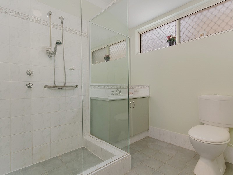 16 Menna Brace, Greenfields WA 6210