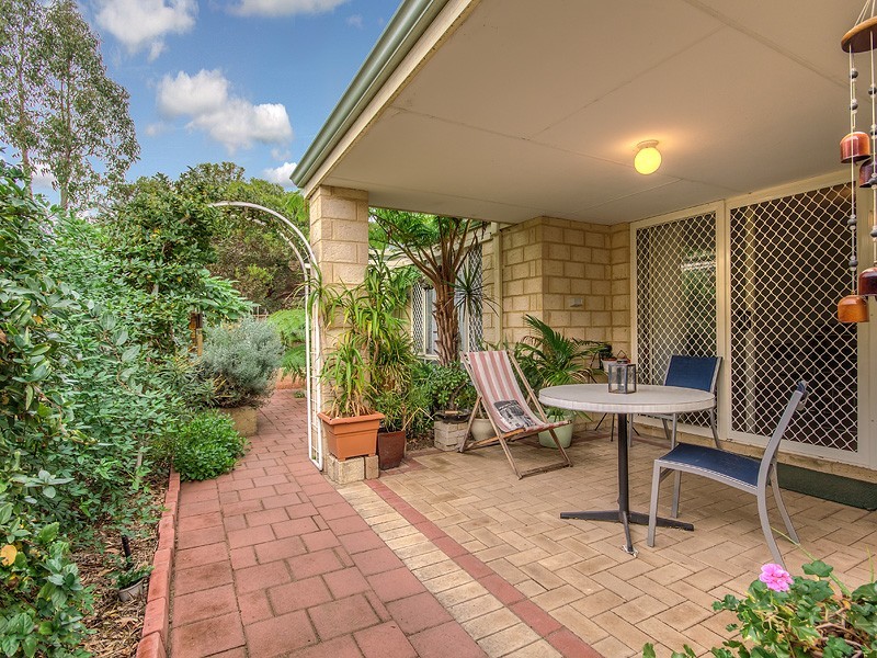 16 Menna Brace, Greenfields WA 6210