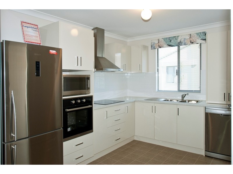 16 Legend Crescent, Mandurah WA 6210