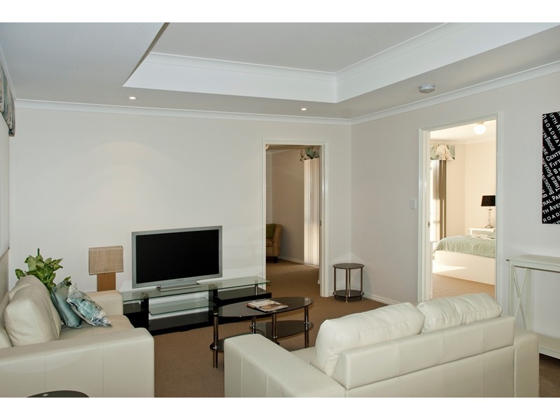 16 Legend Crescent, Mandurah WA 6210