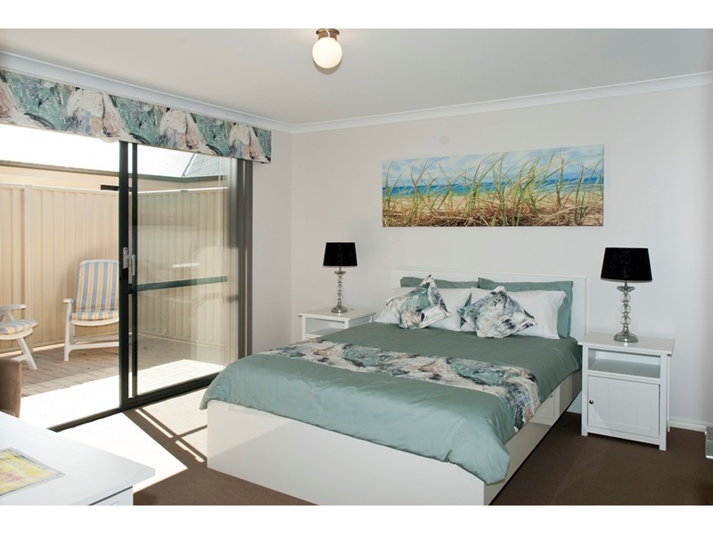 16 Legend Crescent, Mandurah WA 6210