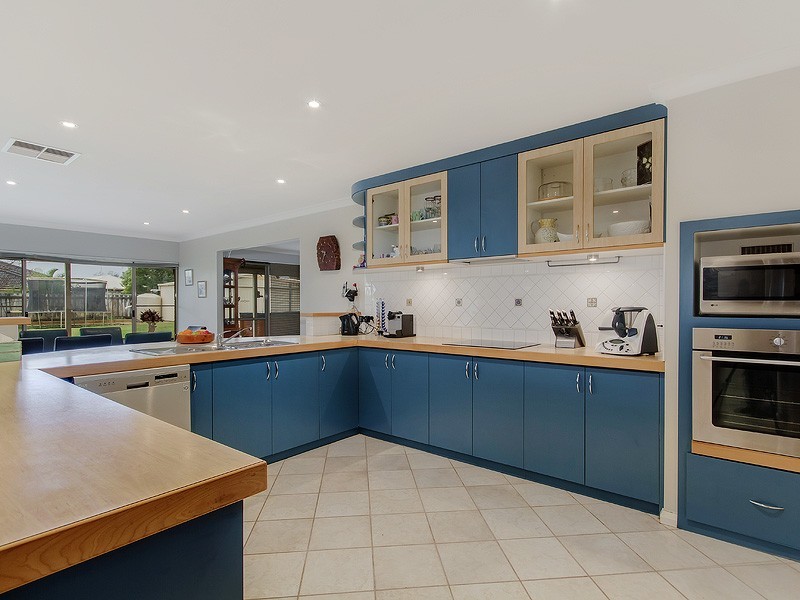 11 Midsummer Circle, Pinjarra WA 6208