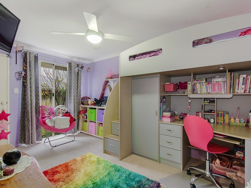 11 Midsummer Circle, Pinjarra WA 6208