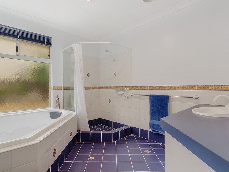 11 Midsummer Circle, Pinjarra WA 6208