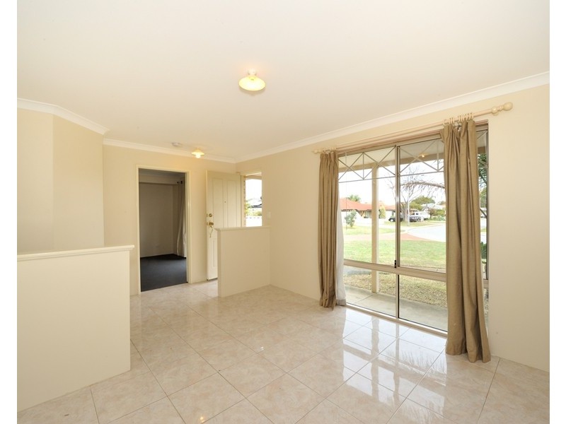 14 Buchanan Elbow, Greenfields WA 6210