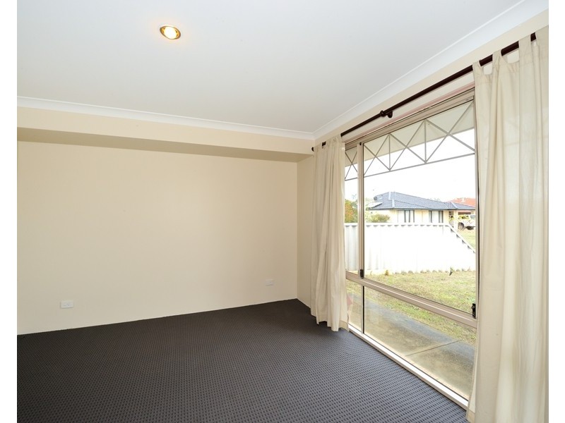 14 Buchanan Elbow, Greenfields WA 6210