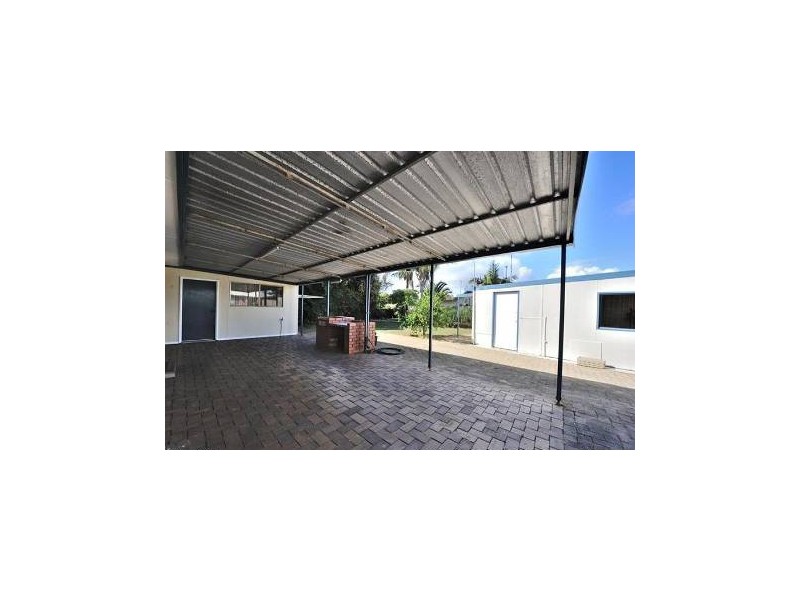 16 Eddy Street, Coodanup WA 6210