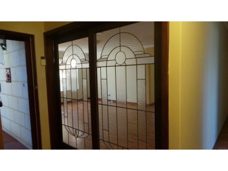 19 Lindley Rd, Halls Head WA 6210