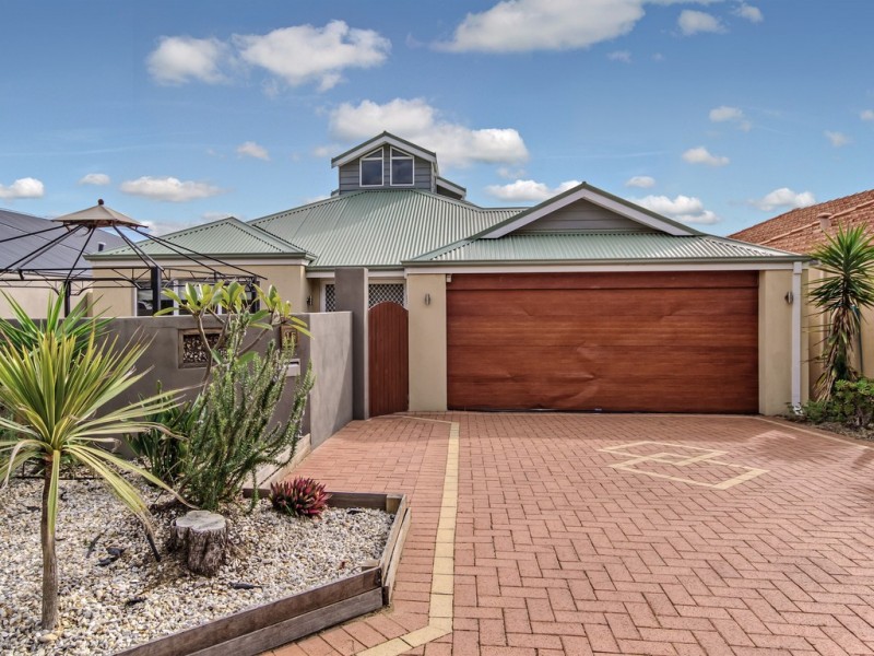 15 Masthead Way, Wannanup WA 6210