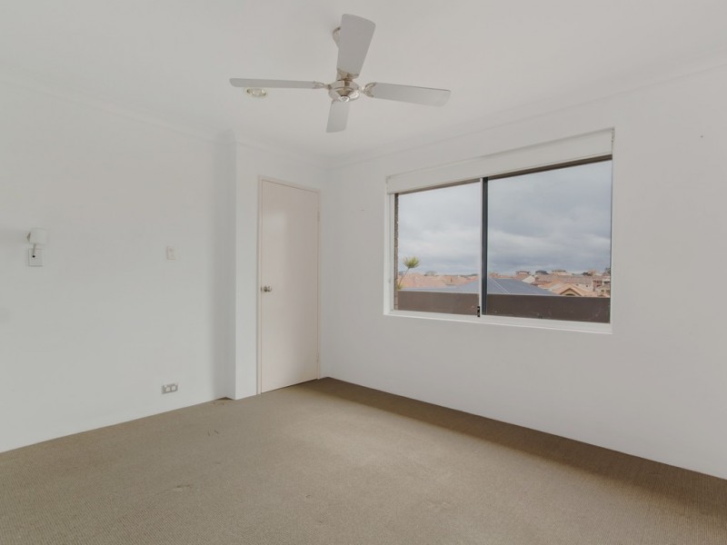 15 Masthead Way, Wannanup WA 6210