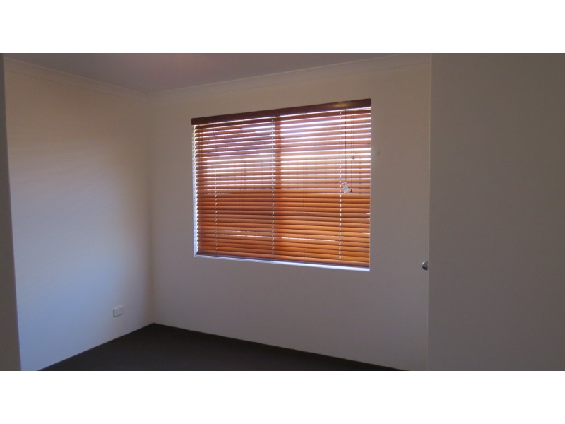 55 Willow Brook View, Meadow Springs WA 6210