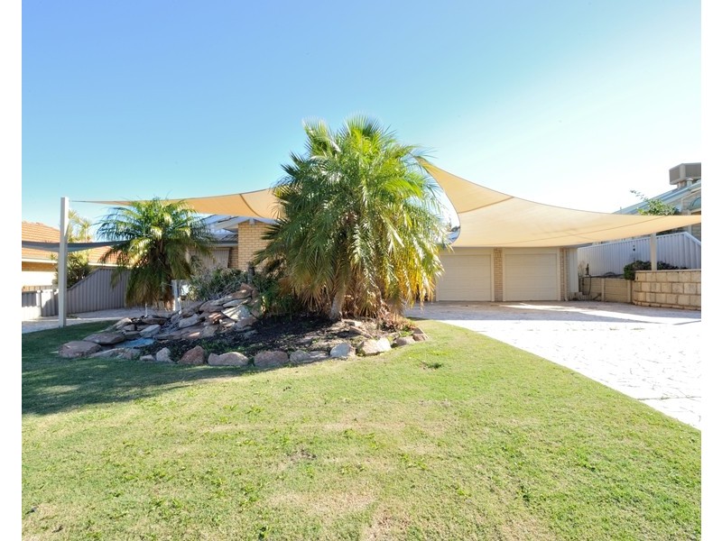 83 Portmarnock Circle, Halls Head WA 6210