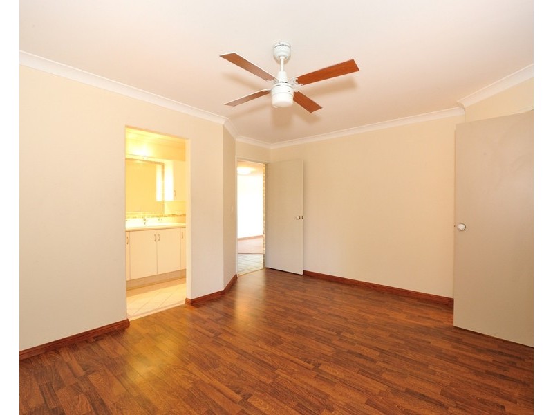 83 Portmarnock Circle, Halls Head WA 6210