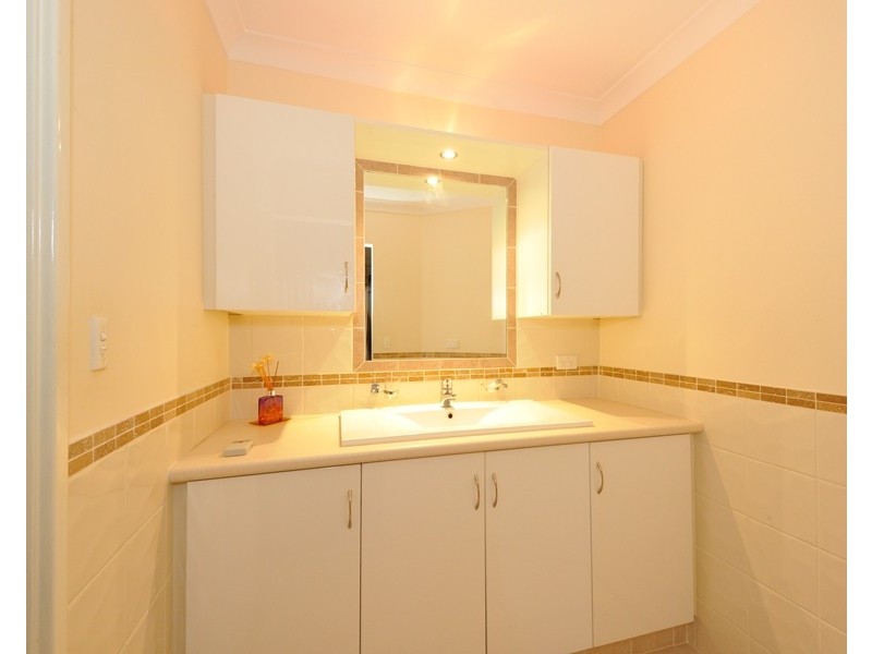83 Portmarnock Circle, Halls Head WA 6210