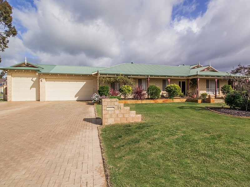 14 Midsummer Circle, Pinjarra WA 6208
