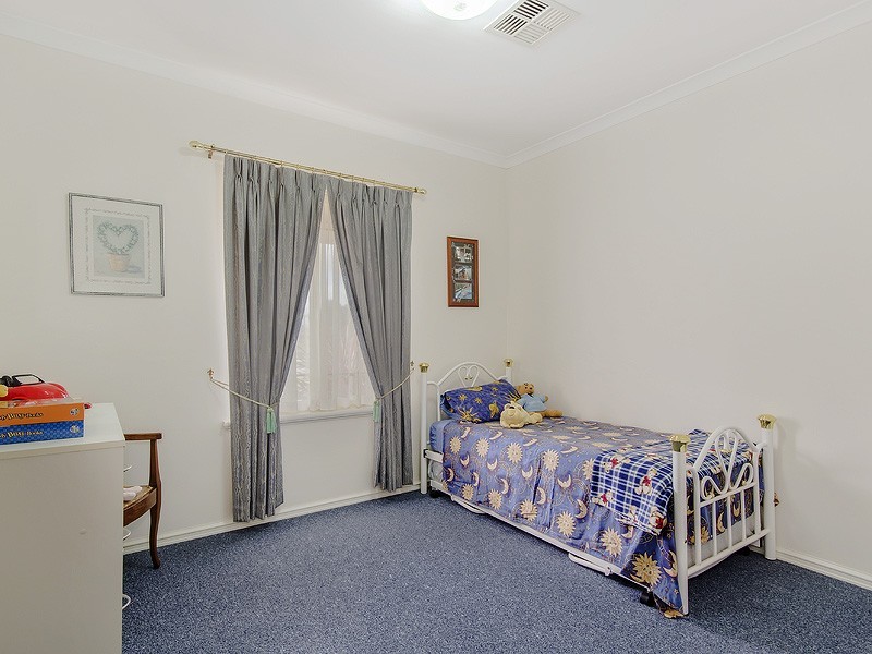 14 Midsummer Circle, Pinjarra WA 6208