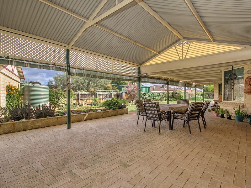 14 Midsummer Circle, Pinjarra WA 6208