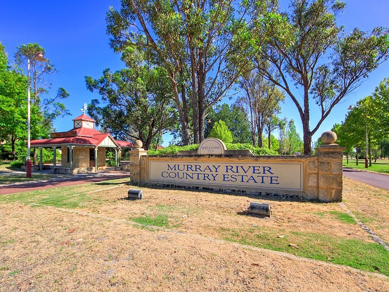 14 Midsummer Circle, Pinjarra WA 6208