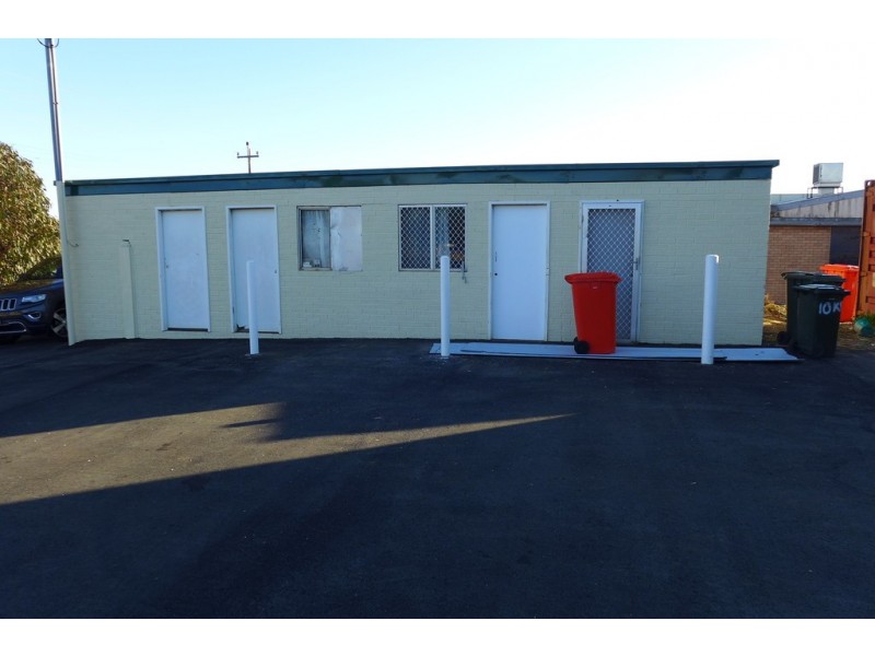 U 1, 2 and 3, 35 Reserve Drive, Mandurah WA 6210