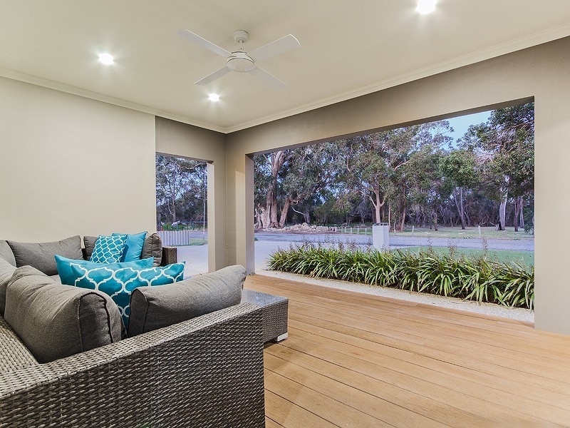 12 Norton Ave, Coodanup WA 6210