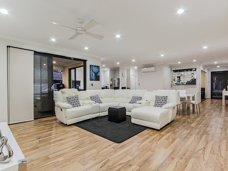 12 Norton Ave, Coodanup WA 6210