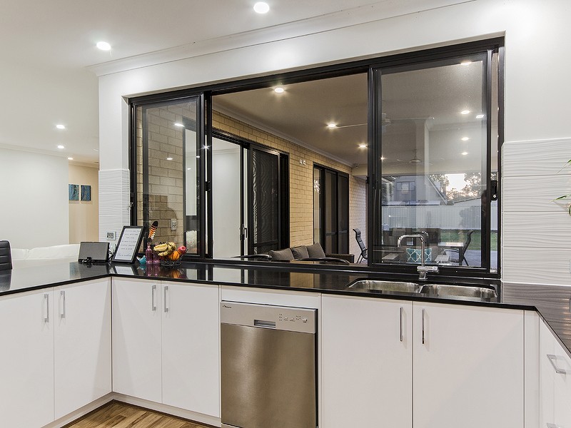 12 Norton Ave, Coodanup WA 6210