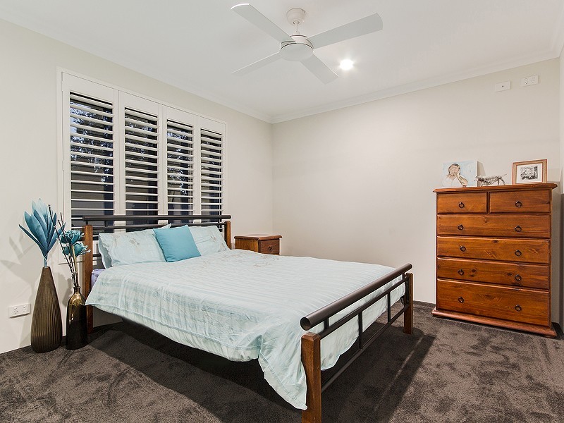 12 Norton Ave, Coodanup WA 6210