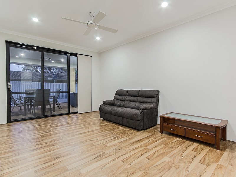 12 Norton Ave, Coodanup WA 6210