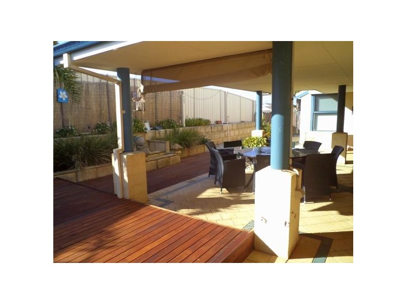 13 Pinnace Court, Halls Head WA 6210