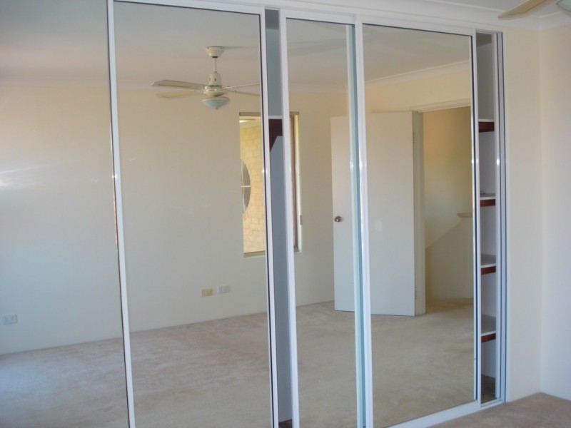 2/2 Creery Street, Dudley Park WA 6210