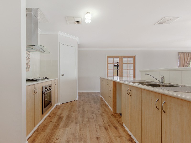 20 Hamlet Pass, Pinjarra WA 6208