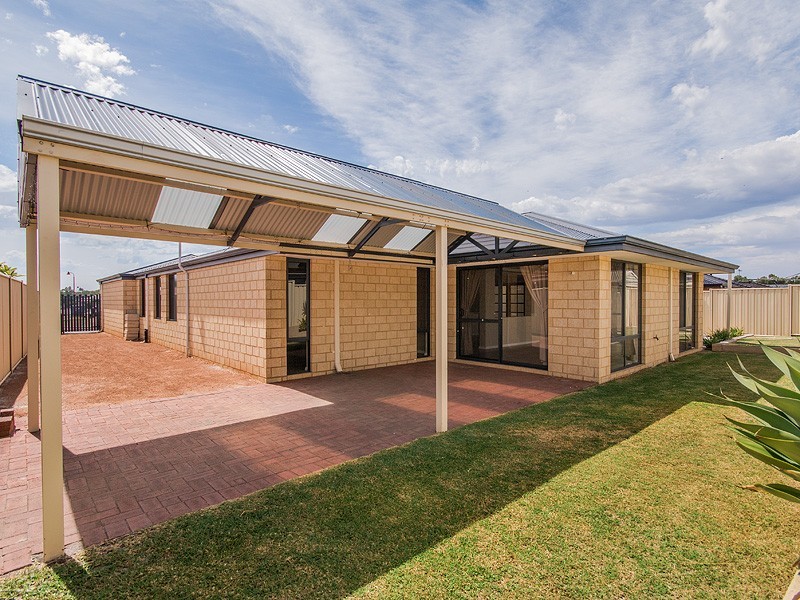 20 Hamlet Pass, Pinjarra WA 6208