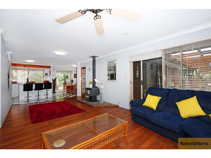 8 Maroona Place, Greenfields WA 6210
