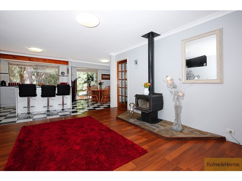 8 Maroona Place, Greenfields WA 6210