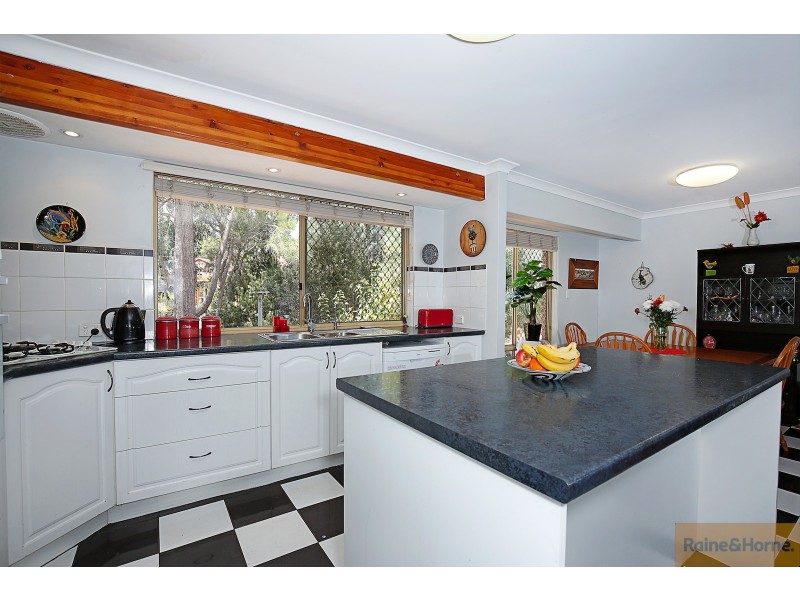 8 Maroona Place, Greenfields WA 6210