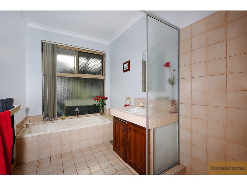 8 Maroona Place, Greenfields WA 6210