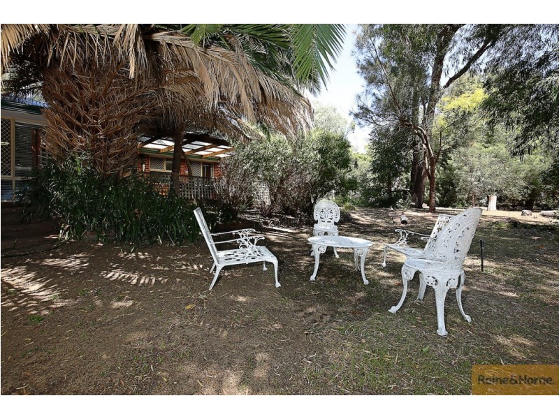 8 Maroona Place, Greenfields WA 6210