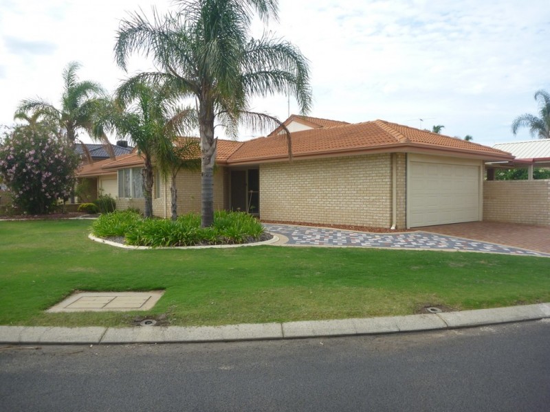 10A Donnelly Gardens, Dudley Park WA 6210